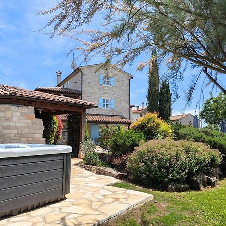 Villa Paolina With Hot Tub Višnjan Exterior foto